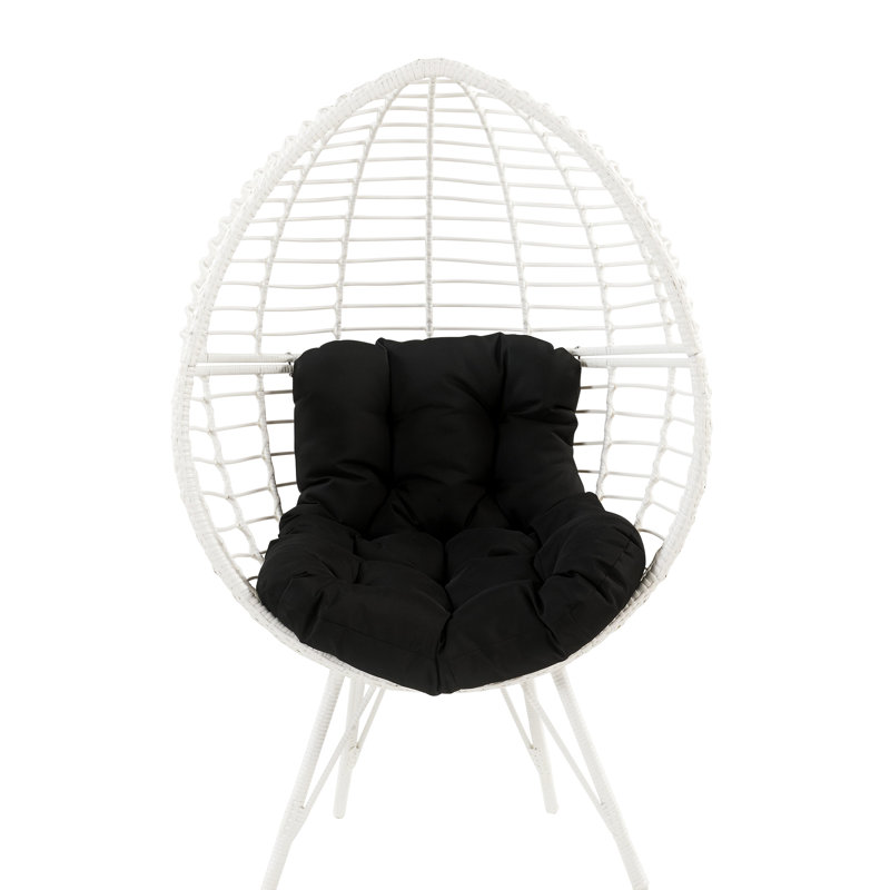 Chaise de patio en tissu blanc et noir avec structure en métal, assise rembourrée de mousse, capacité de 220 lb, élévation de siège de 17 po, profondeur de 26 po, largeur de 40 po, hauteur de 62 po, structure de poids de 32 lb,