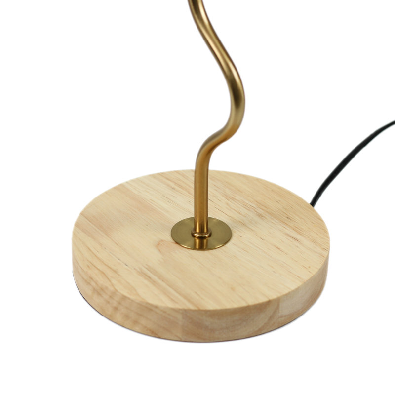 Lampe de table en métal Hailyn