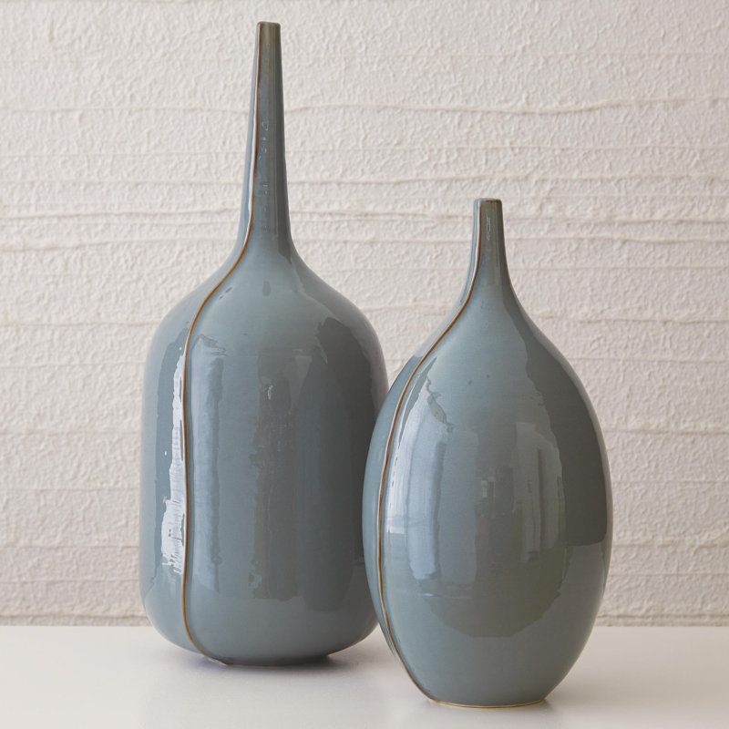 Milo Vase in Blue - Medimum