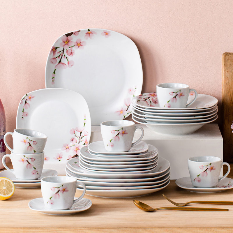 30 Piece Dinnerware Set, Service for 6 