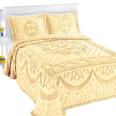 Emerson Textured Medallion Fringe Border Bedspread