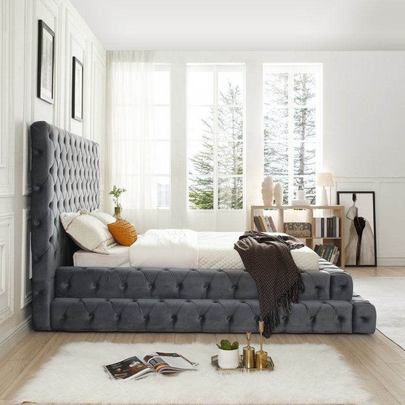 Elen Tufted Velvet Bed