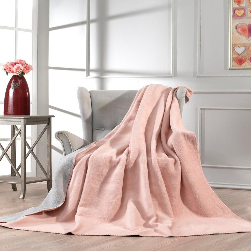Latitude Run Blanket