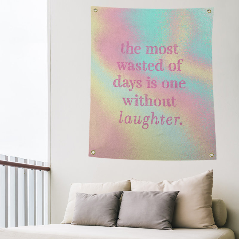 Tapisserie en polyester pour citation de rire, H 36 po x l 26 po, Arc-en-ciel pastel