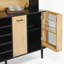 Garde-manger avec tablettes et portes