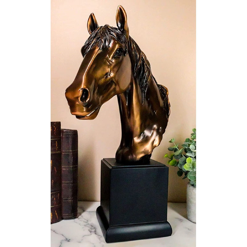 Figurine Jonesha