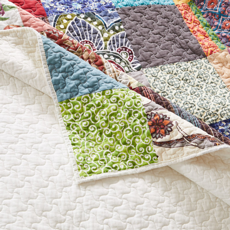 Renee Upcycle Patchwork Quilt Set, King Quilt + 2 King Shams