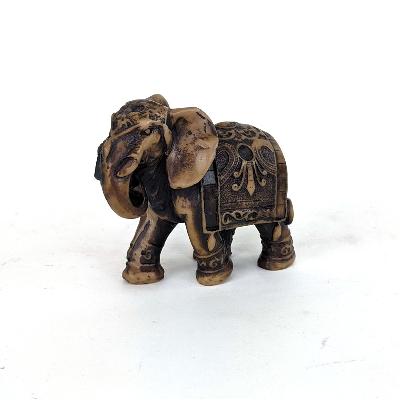 Figurine éléphant en résine