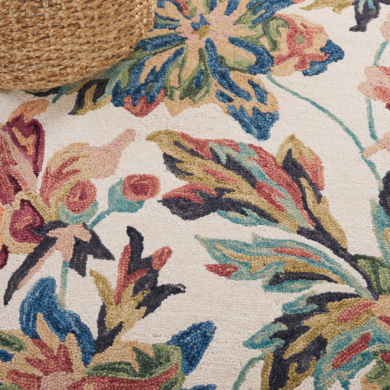 Kameyah Hand Tufted Wool/Cotton Floral Rug in Ivory/Plum, Runner 2'-3 x 9'