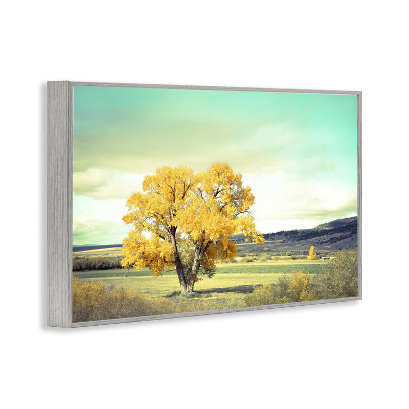 «First to Turn Tree», estampe numérique, conception par Annie Bailey Art, Estampe numérique Farmhouse, H 12 po x l 18 po
