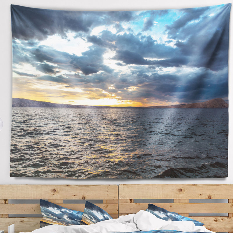 Magnifique paysage marin sous un ciel nuageux tapisserie moderne, H 50 po x l 60 po