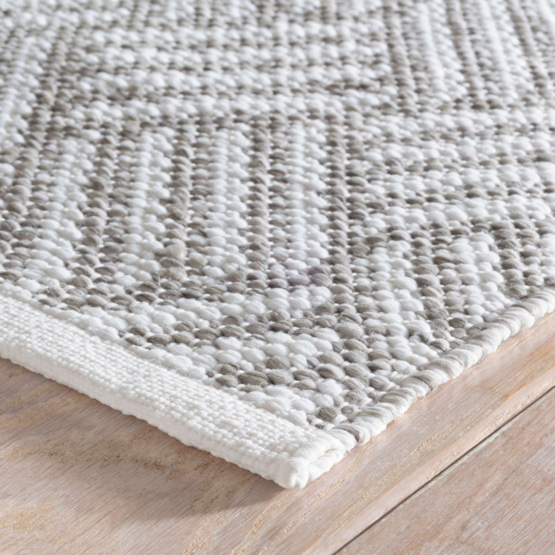 Crisscross Platinum Handwoven Indoor/Outdoor Rug, Rectangle 3' x 5'