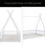 Lit simple en bois avec clôture-323730685