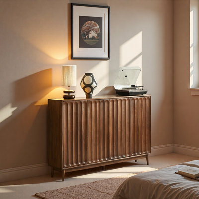 Armoire d'appoint texturée multicouches