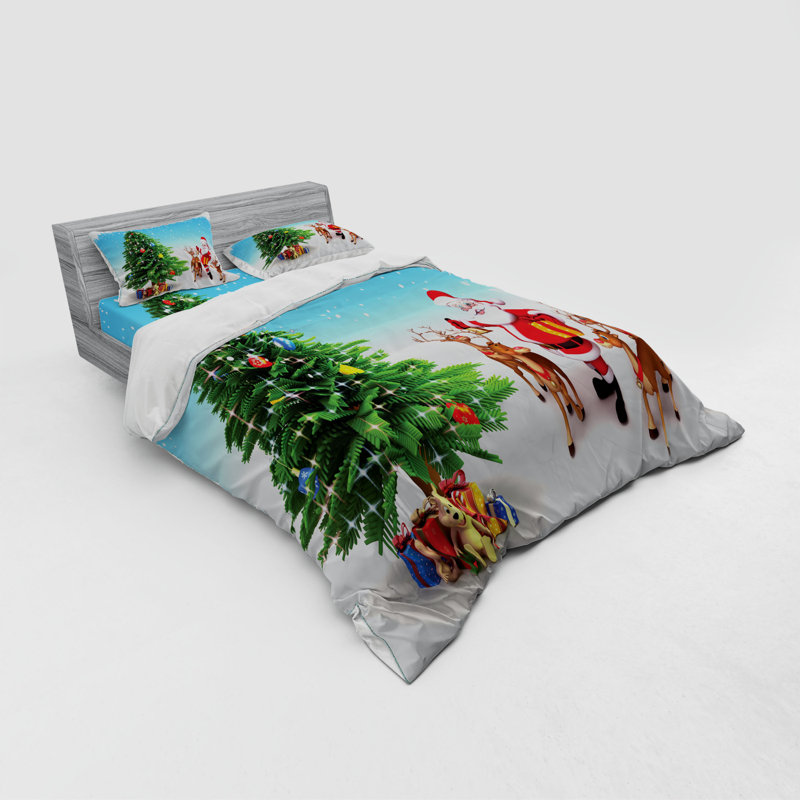 Santa Polyester Duvet Cover, Queen Duvet Cover + 3 Additional Pieces