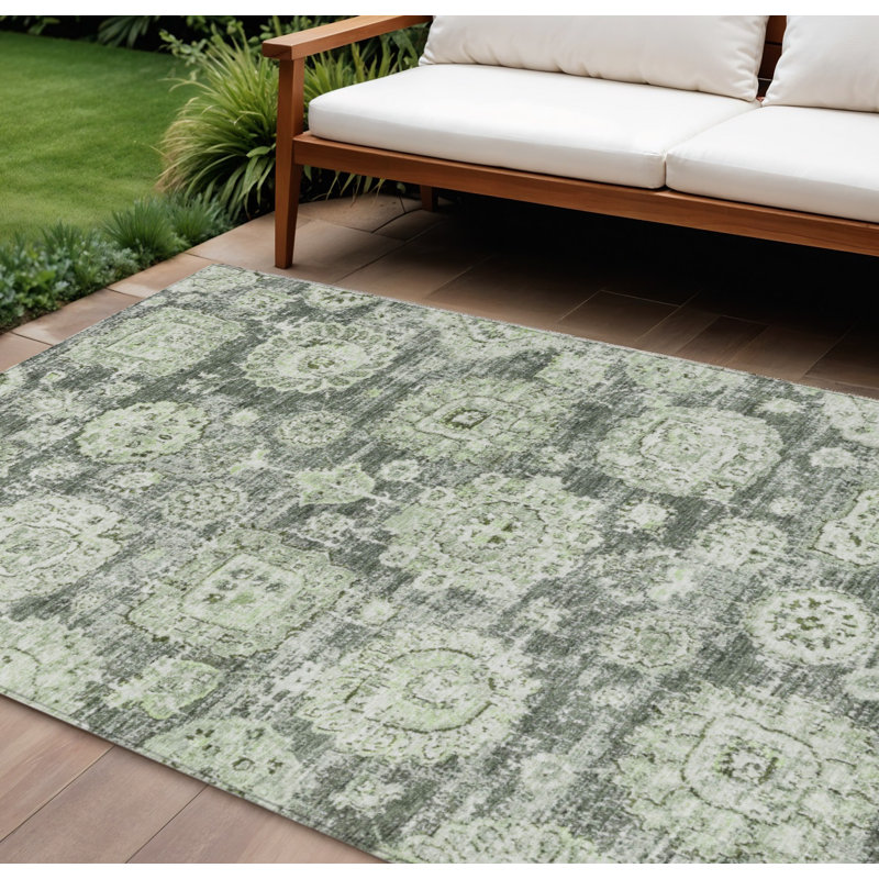 Tapis intérieur / extérieur lavable floral vert artichaut 8 pi x 10 pi HomeRoots