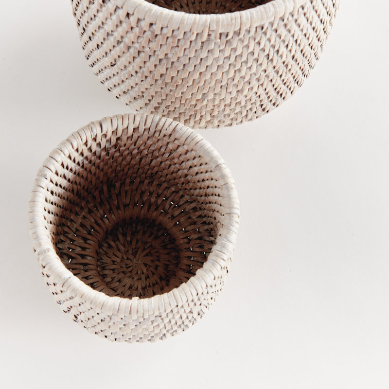 BURMA RATTAN CACHEPOTS SMALL, White