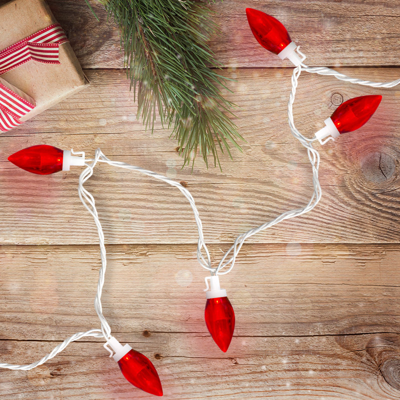 25 lumières de Noël, Rouge