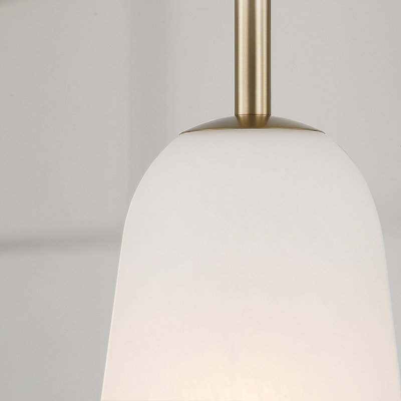 Luminaire suspendu l 10 po x H 24 po en laiton mat avec faux verre albâtre