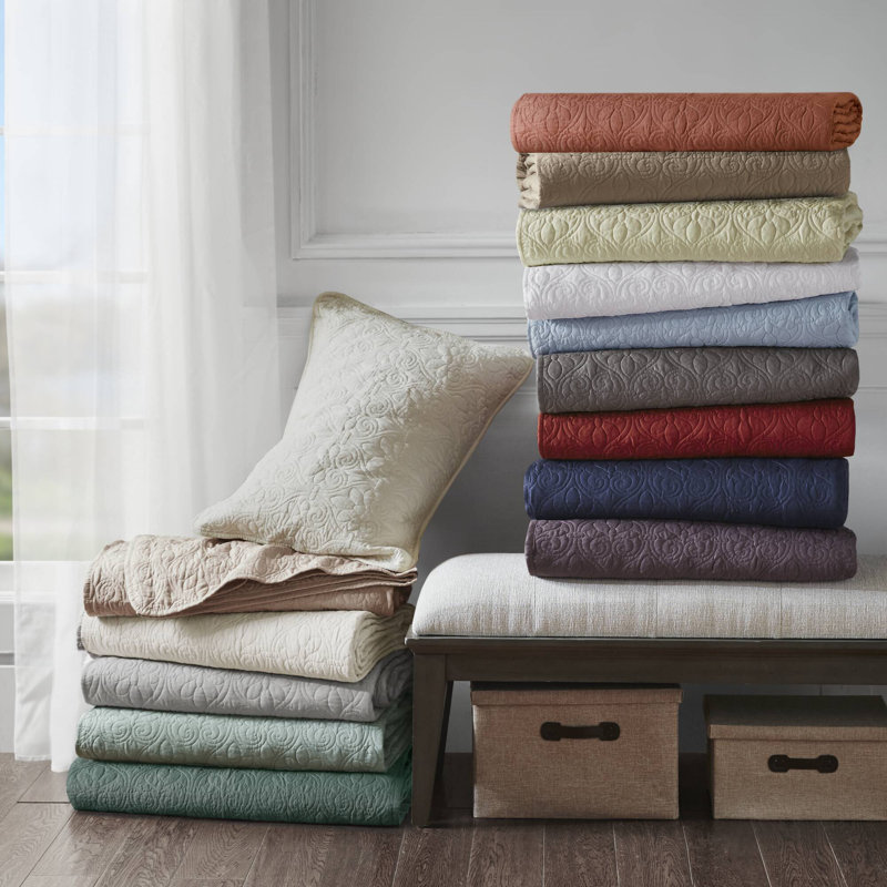 Balsam Green Reversible Full Microfiber Quilt Set