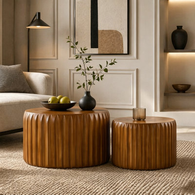 Ensemble de 2 tables basses rondes cannelées de style Mid-Century