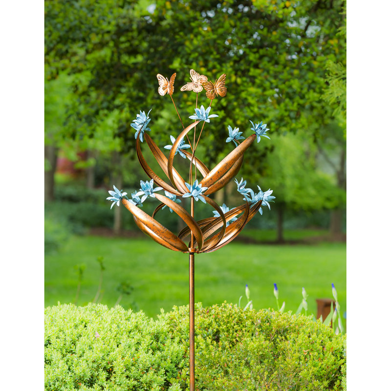 Rouleau de jardin en métal et papillon Cyana