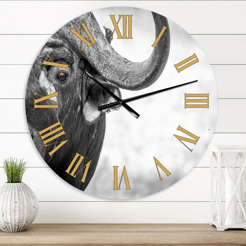 Portrait monochrome de Buffalo III - Horloge murale de ferme, Petit