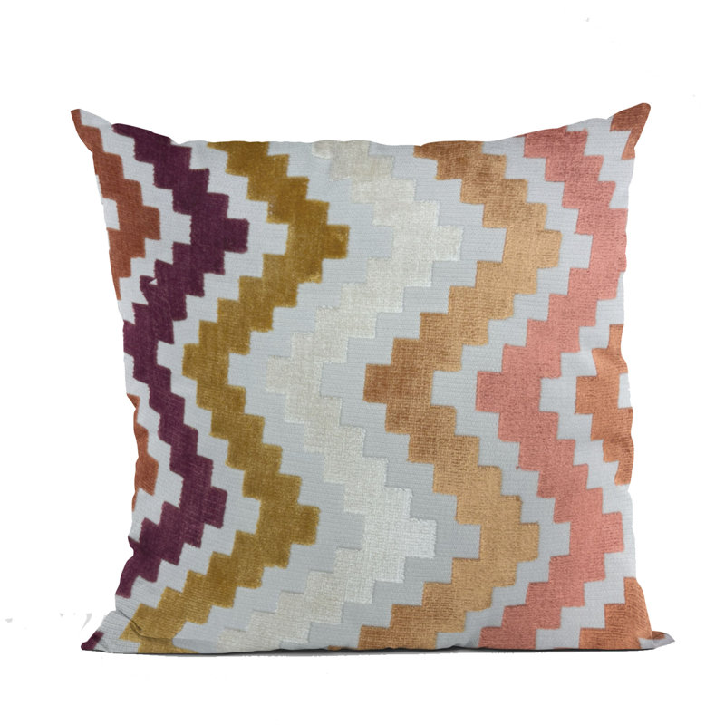 Coussin Plutus Opulence, Gris / rouge / orange rayé, H 20 po x l 26 po, Forme rectangulaire