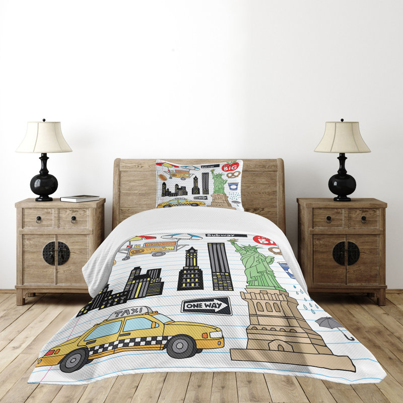 Ambesonne Hipster Bedspread Big Apple Hot Dog Multicolor