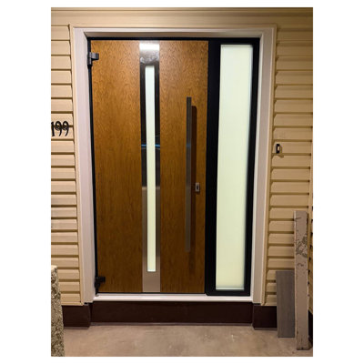 Porte d'entrée extérieure prémontée en acier Deux 1744 Chêne naturel, 2 fenêtres latérales et supérieures noires, inserts en acier inoxydable, style moderne, peinte, L 14+36+14 x H 80+16, ouverture à gauche vers l'intérieur