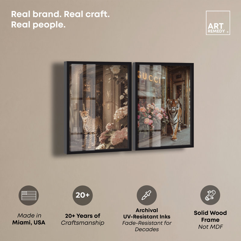 «Wild Cats Set Animals» par Art Remedy, H 38 po x l 52 po, Noir