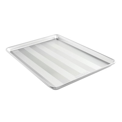 Grand drap Nordic Ware Prism