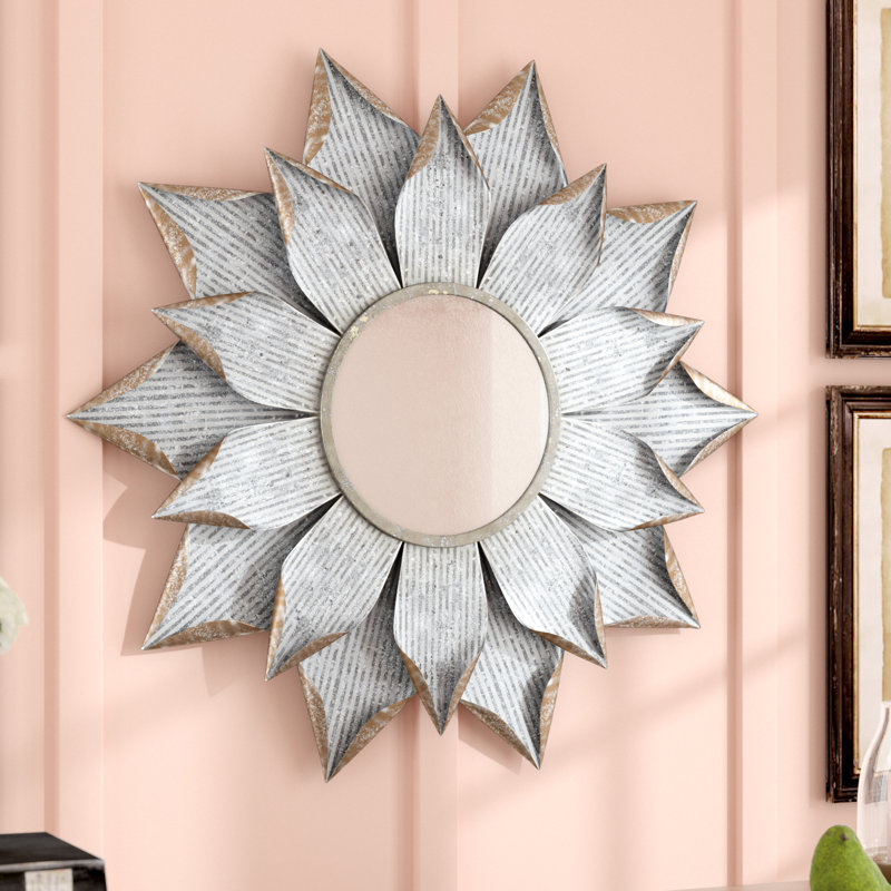 Evagrace Metal Sunburst Wall Mirror