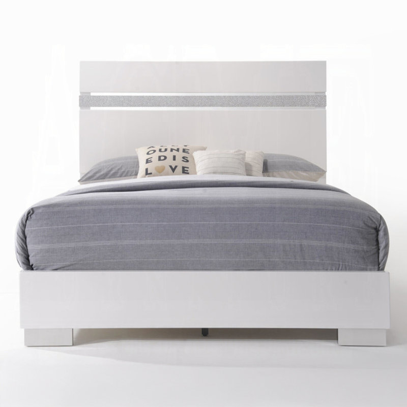 Naima II Queen Bed, Queen