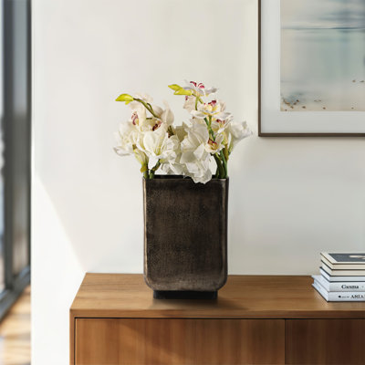 Parsa Metal Vase, Bronze