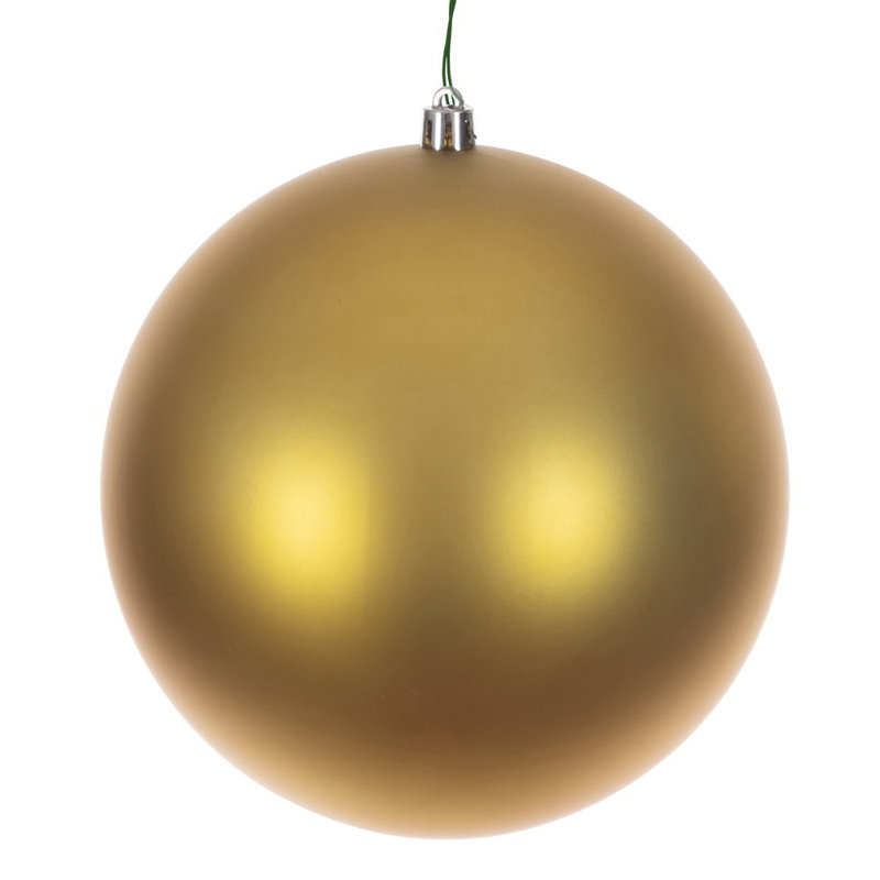 Boule dorée sans soudure mat percée UV. Comprend 4 décorations par boîte., H 6 po x l 6 po x P 6 po