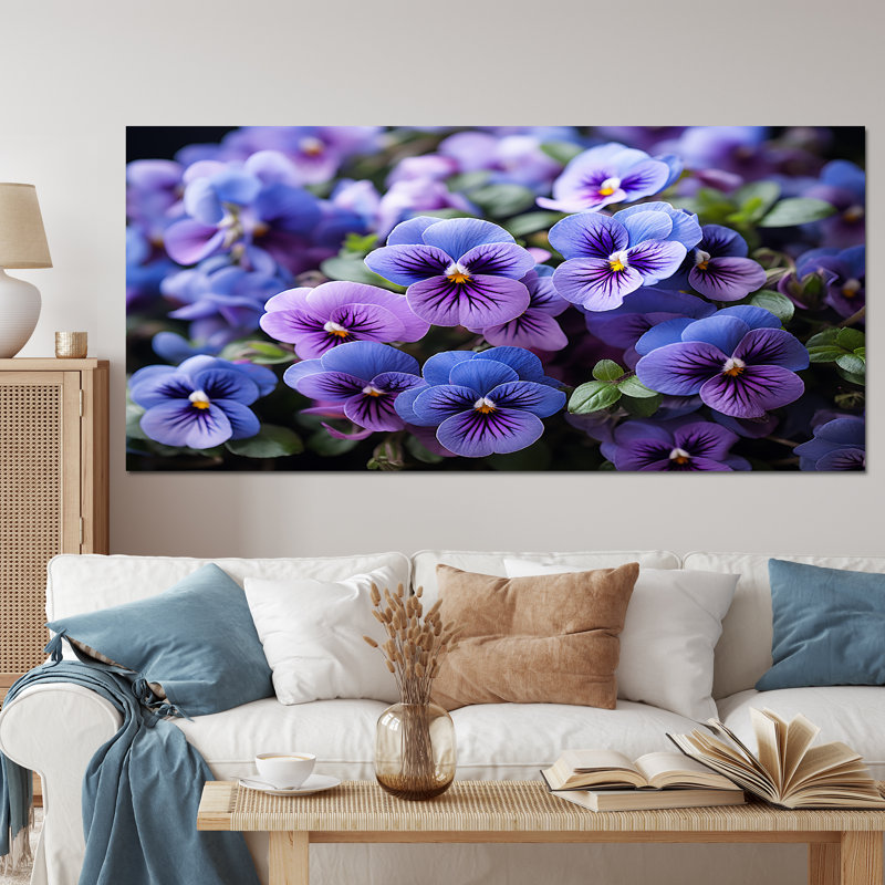 «Purple Pansies Field Vibrant» sur toile, Toile tendue, H 28 po x l 60 po x P 1,5 po