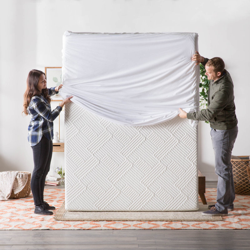 Hypoallergenic Waterproof Zippered Mattress Protector, California King