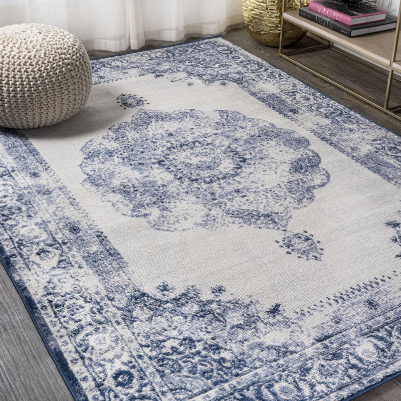 Kernan Cottage Medallion Dark blue/Ivory Rug, Rectangle 5'3" x 7'6"