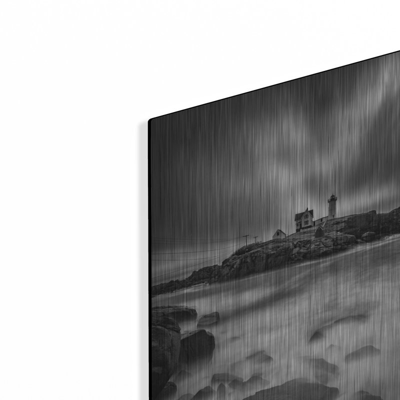 Mur en métal «The Nubble In Black And White» par Rick Berk, H 24 po x l 16 po