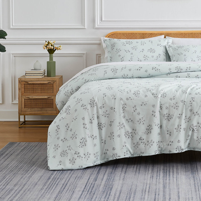 Sweet Florals Blue Microfiber California King Duvet Cover Set
