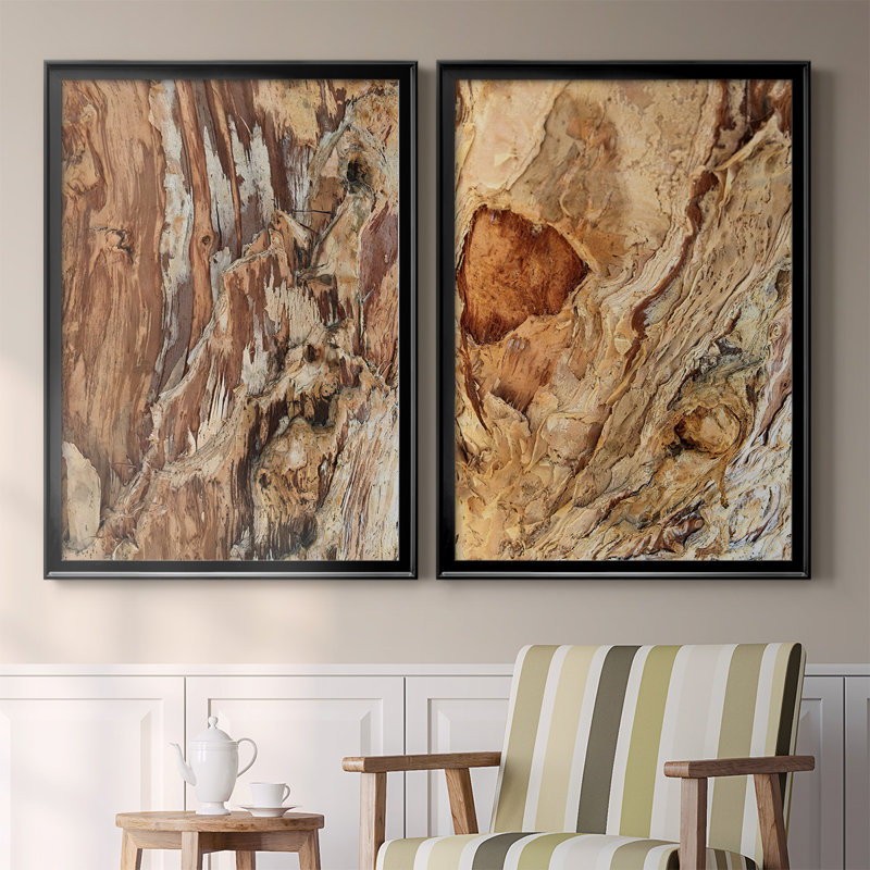 «Tree Texture Triptych I», toile encadrée de qualité supérieure - prête à être accrochée, H 30,5 po x l 45 po, Noir