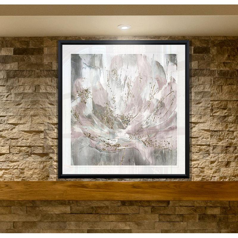 Peinture 'Blush Flower Power', H 17,5 po x l 17,5 po x P 1,5 po, Cadre plastique noir