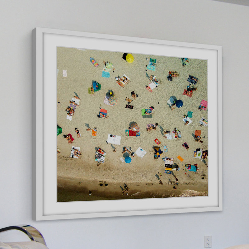 « beach serviettes », impression encadrée, H 18 po x l 18 po