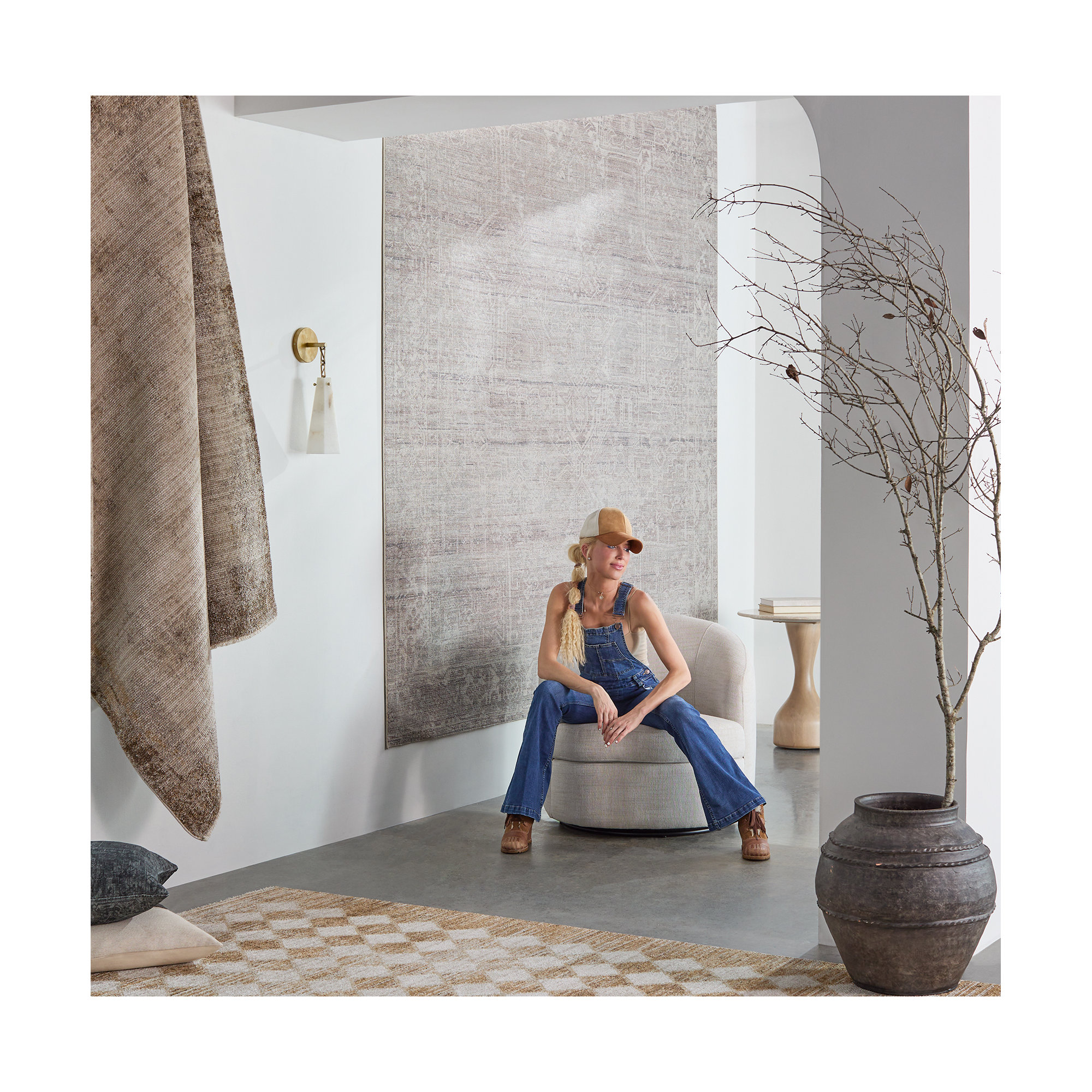 Galey Alix x Livabliss Sloane Wall Sconce