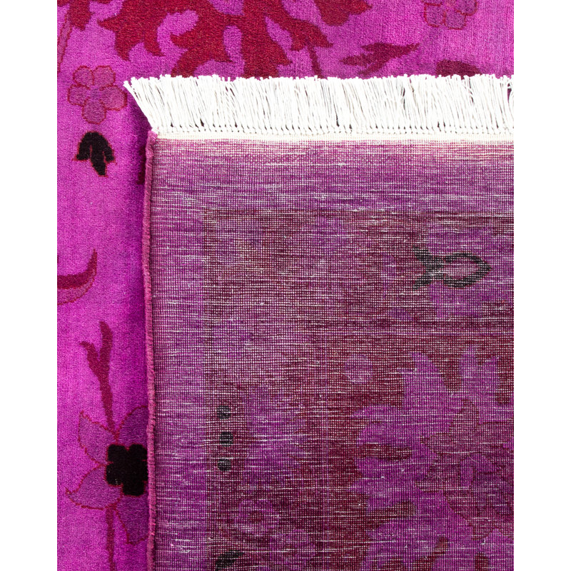 Tapis unique mauve / noir 12 pi 2 po x 15 pi 5 po Casler