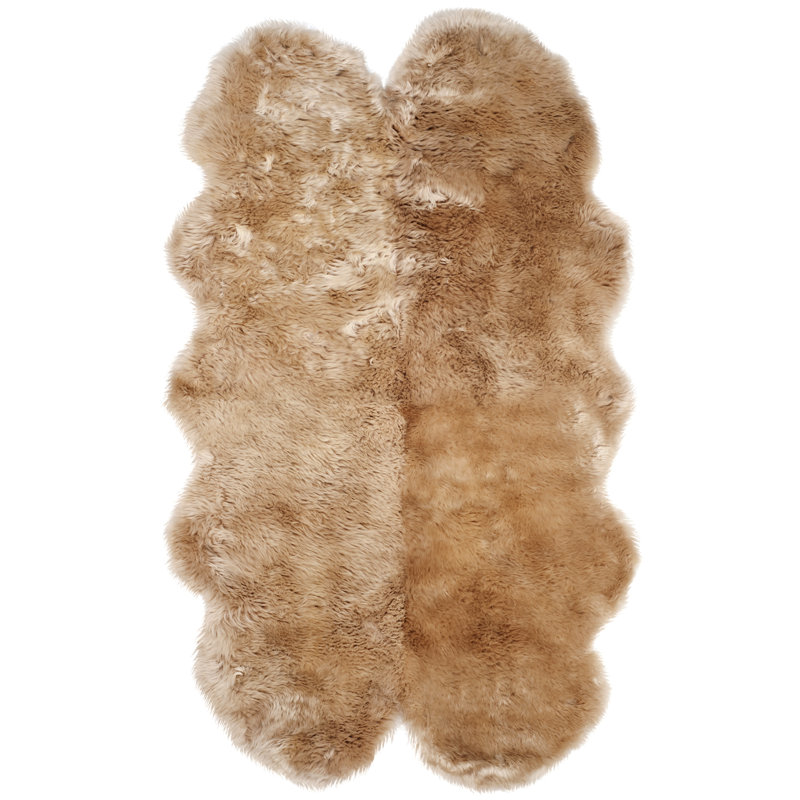 Tapis beige en peau de mouton Pavlova, Rectangle 3 pi 7 po x 6 pi