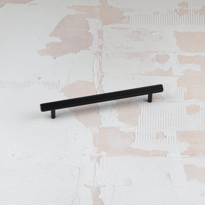 Reeded Pull