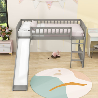 Lit mezzanine simple en bois avec glissade et lattes Greyen par Harriet Bee
