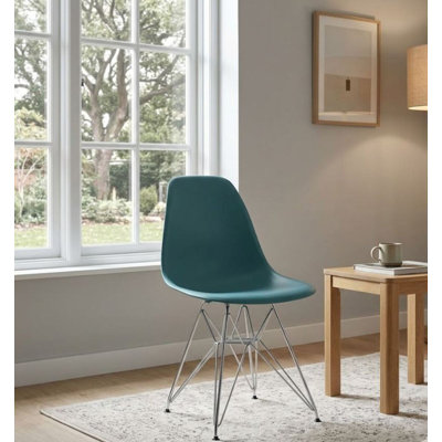 Chaise Leffie avec pieds chromés